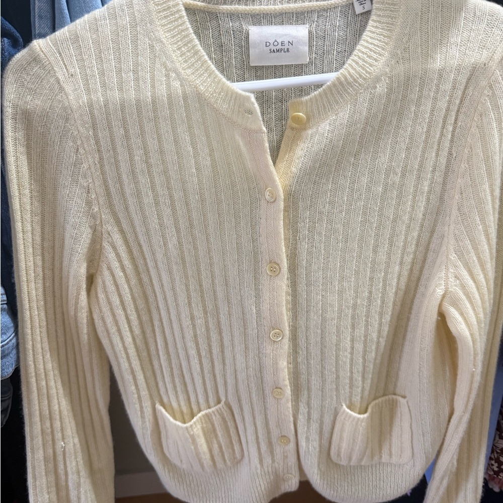 Doen Pale Yellow Ribbed Button-Front Cardigan